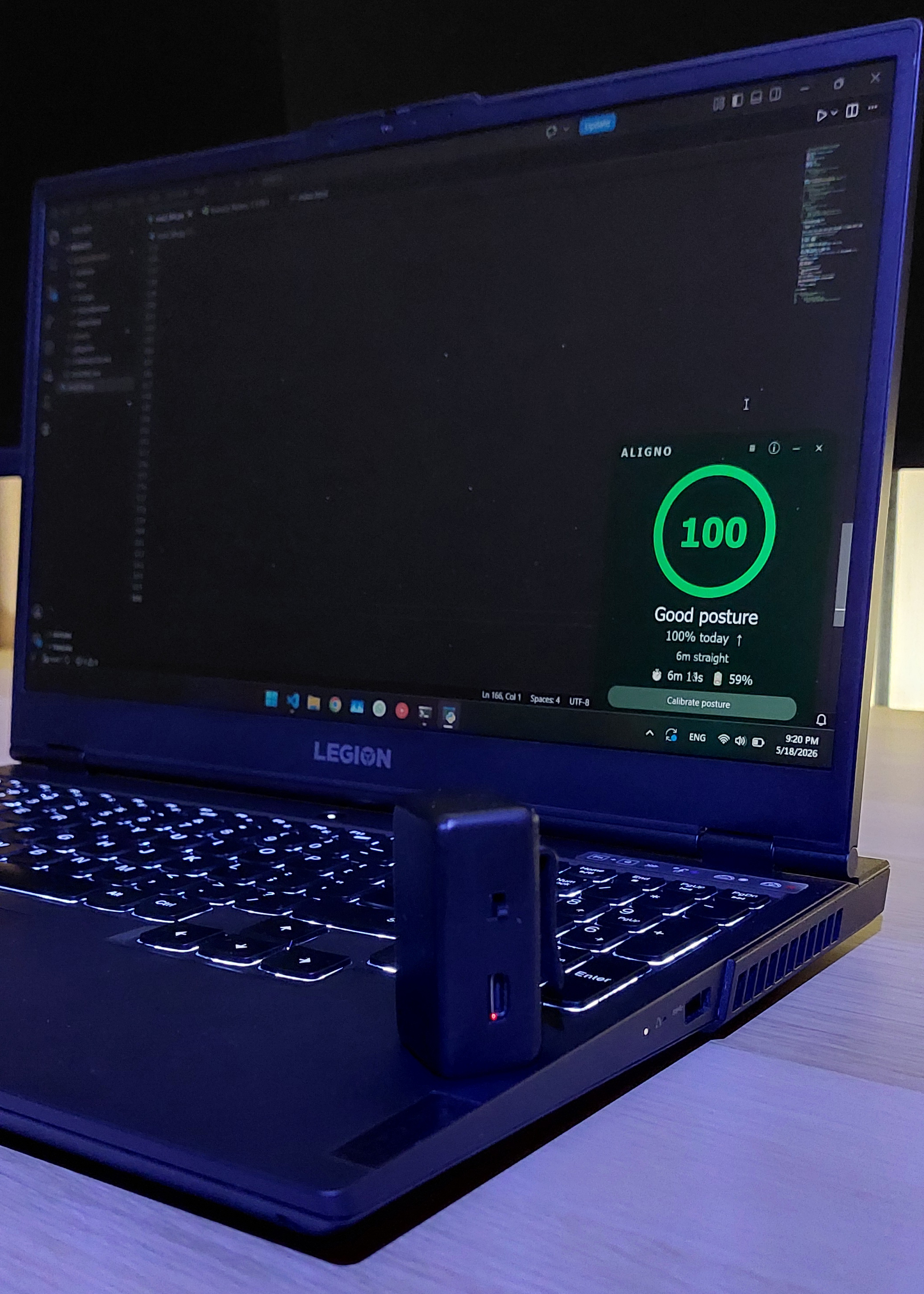 Aligno app running in the corner of a screen — score 100, 6 minutes of good posture